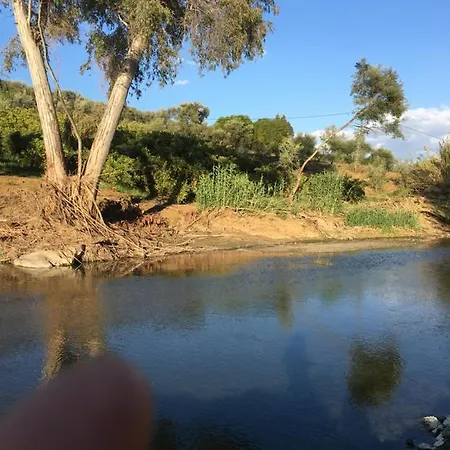 El Rio, The Self Catering With Pool And Hydrotherapy Jacuzzi Set In Beautiful Gardens, Apartment Guaro